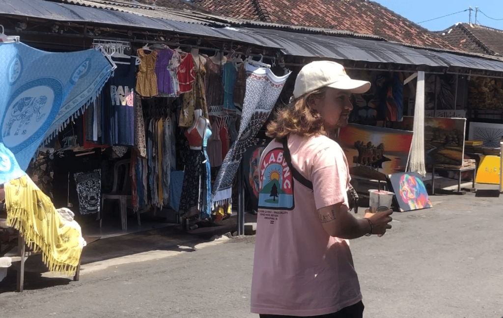 Tanah Lot markets